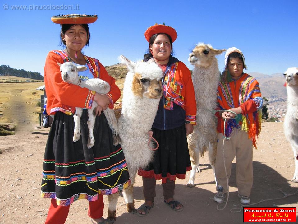 PERU - Sacsayhuaman Qenqo - 1.jpg